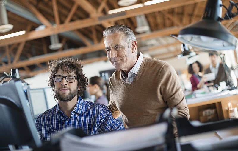 Initiatives autour de l'inclusion numérique des personnes âgées